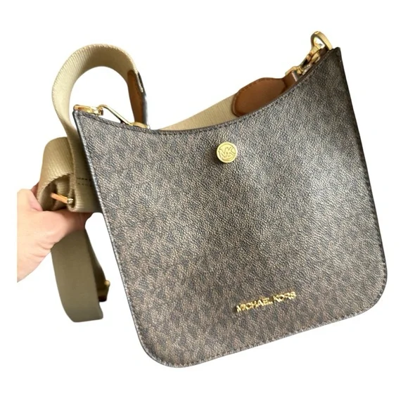 Briley Small Logo Messenger Bag NWT VS0013 - Picture 6 of 11